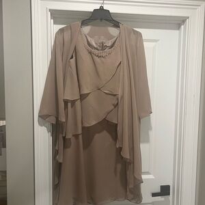 Women's Dress - never worn.